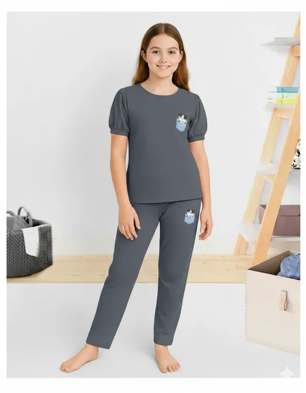 Grey_Printed_Relaxed_Night_Suit_For_Girls