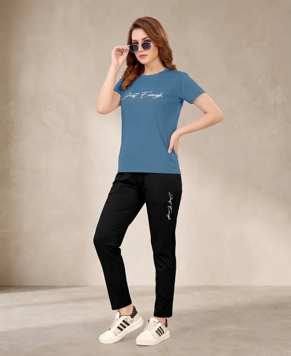 Sky_Blue_And_Black_Long_Contrast_Round_Neck_Night_Suit_For_Women