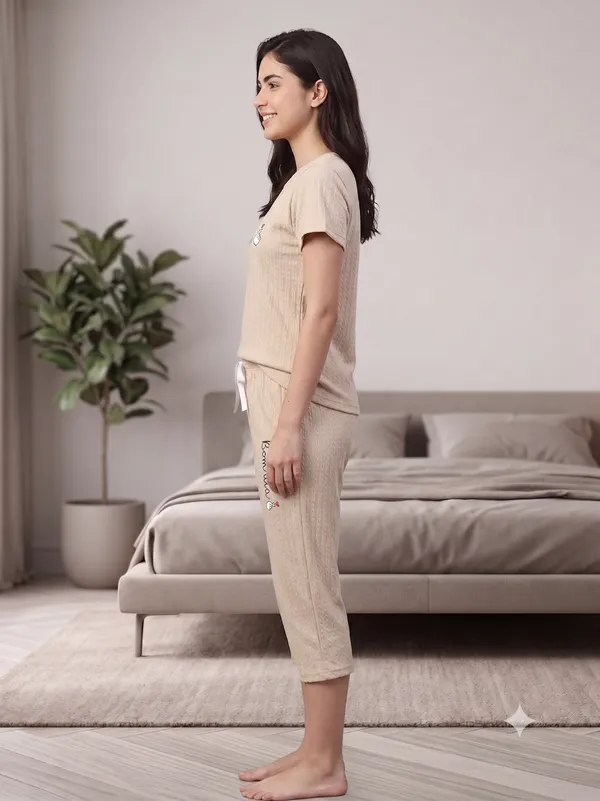 Cream_Jacquard_Capri_Night_Suit_For_Women