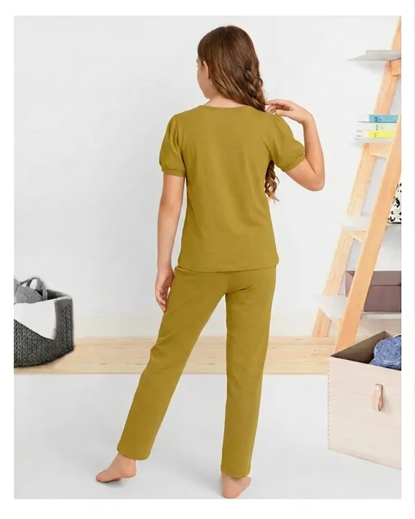 Yellow_Printed_Relaxed_Night_Suit_For_Girls