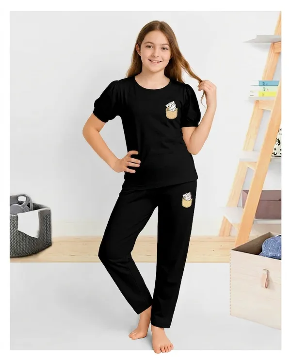 Black_Printed_Relaxed_Night_Suit_For_Girls