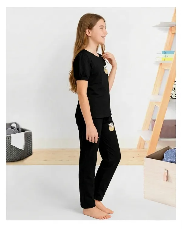 Black_Printed_Relaxed_Night_Suit_For_Girls