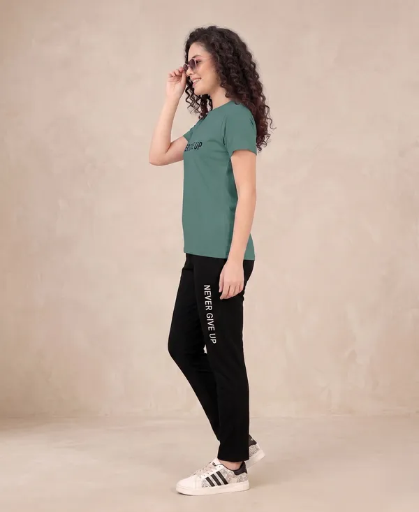 Pista_And_Black_Long_Contrast_Round_Neck_Night_Suit_For_Women