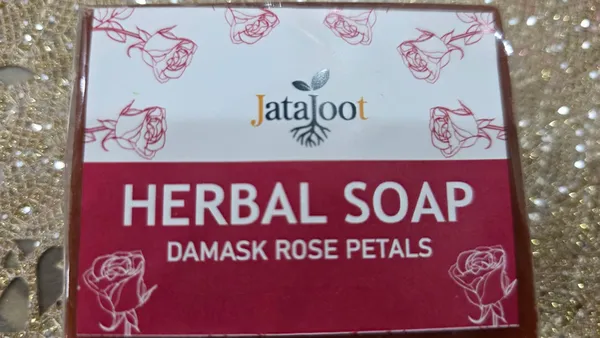 Jatajoot_Damask_Rose_Petals_Antioxidant_Herbal_Soap