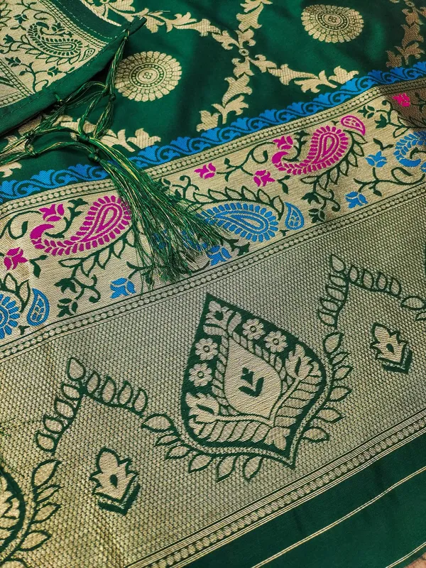 Bottle_Green_Soft_Litchi_Banarasi_Silk_Weaving_Unstitched_Kurta_Set_For_Women