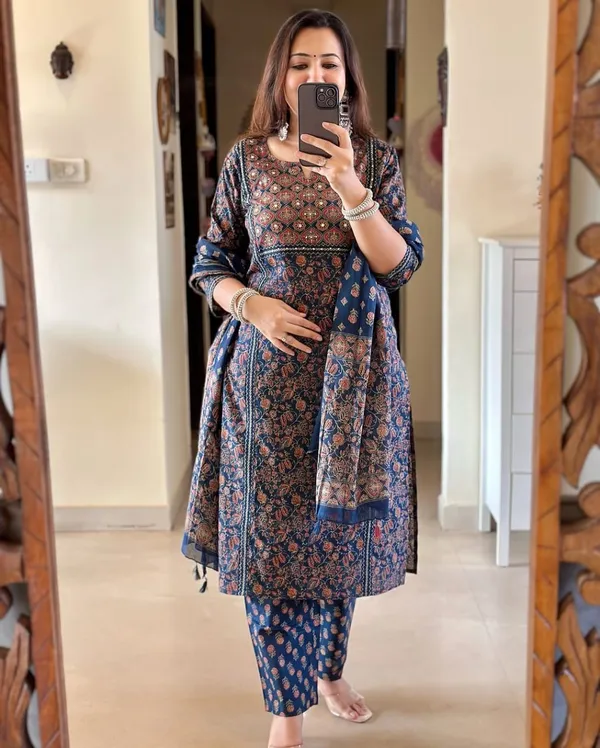 Navy_Blue_Cotton_Ajrakh_Print_Straight_Kurta_Set_For_Women