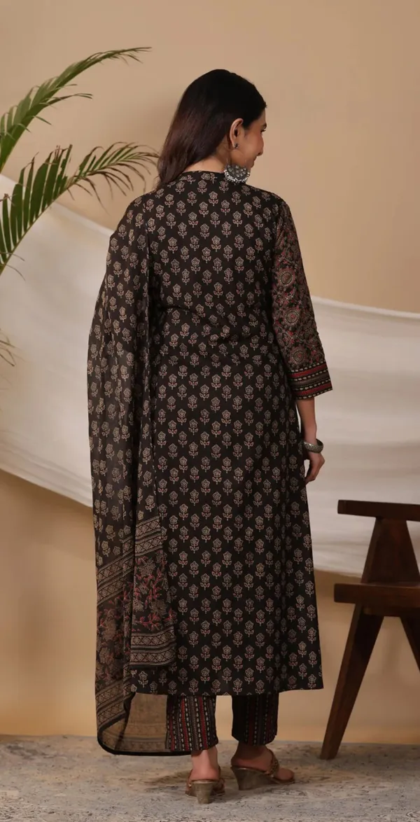 Women_Fully_Flared_Ajrakh_Cotton_Floral_Printed_Black_Kurta_And_Pant_With_Dupatta