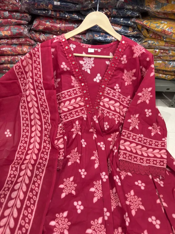 Maroon_Printed_Cotton_Blend_Anarkali_Suit_Set_With_Dupatta