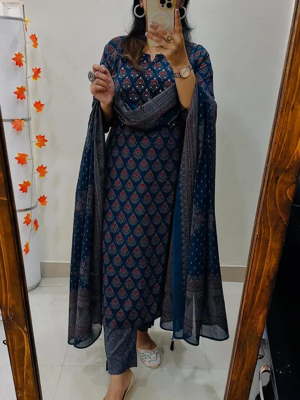 Blue_Cotton_Jaipuri_Ajrakh_Print_Straight_Suit_Sets_For_Women