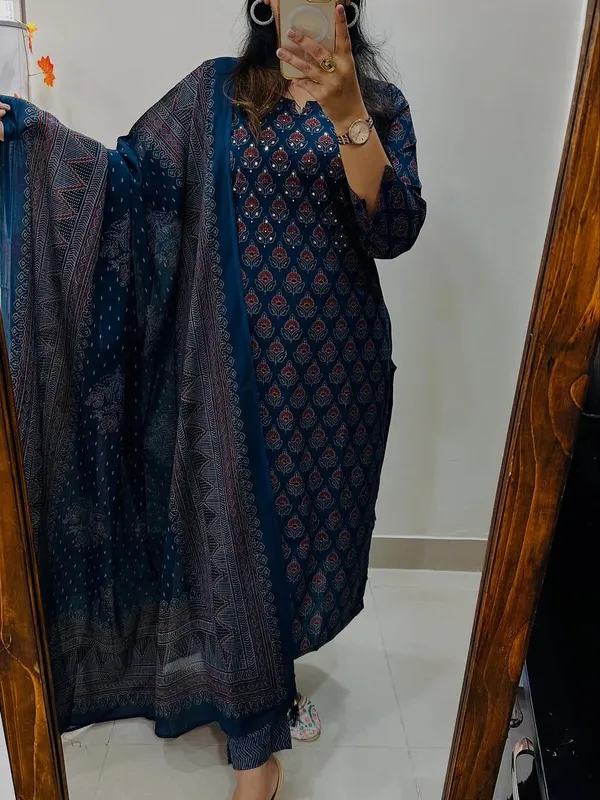 Blue_Cotton_Jaipuri_Ajrakh_Print_Straight_Suit_Sets_For_Women