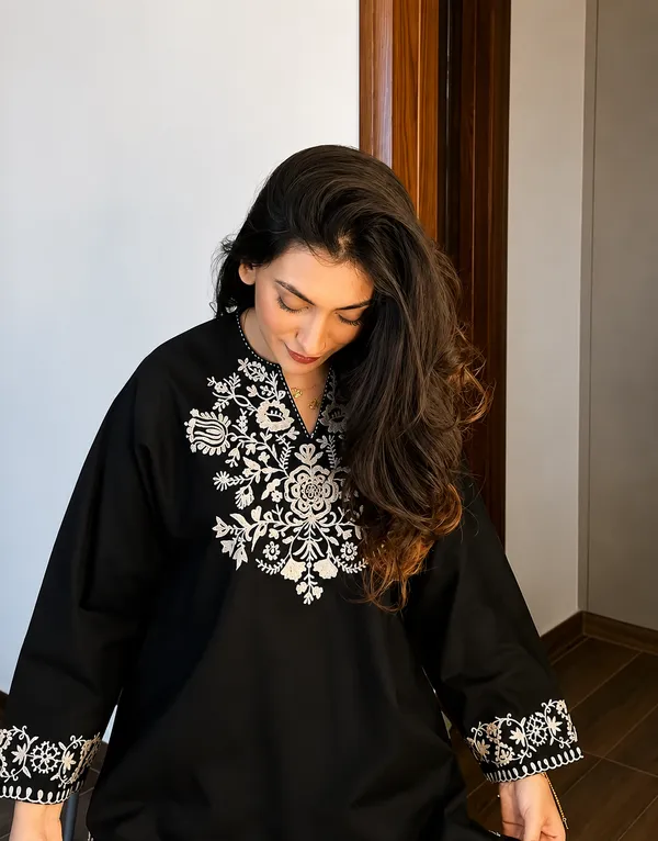 Women's_Premium_Floral_Embroidered_Kurta_Set_with_Palazzos
