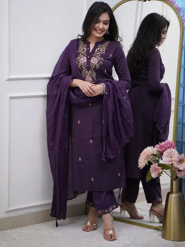 Women_Floral_Embroidered_Regular_Sequinned_Pure_Cotton_Kurta_with_Trousers_&_With_Dupatta