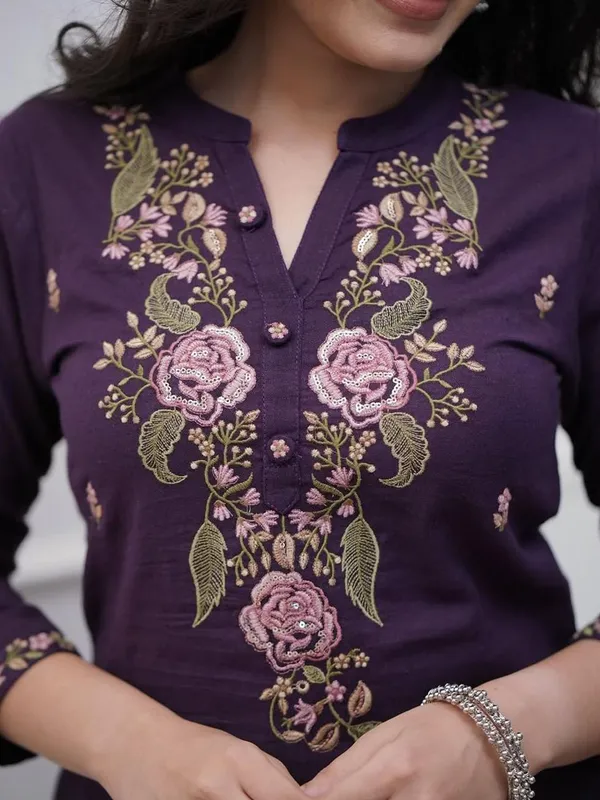 Women_Floral_Embroidered_Regular_Sequinned_Pure_Cotton_Kurta_with_Trousers_&_With_Dupatta