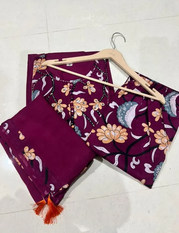 Women_Floral_Printed_Empire_Pure_Cotton_Kurta_with_Trousers_&_With_Dupatta