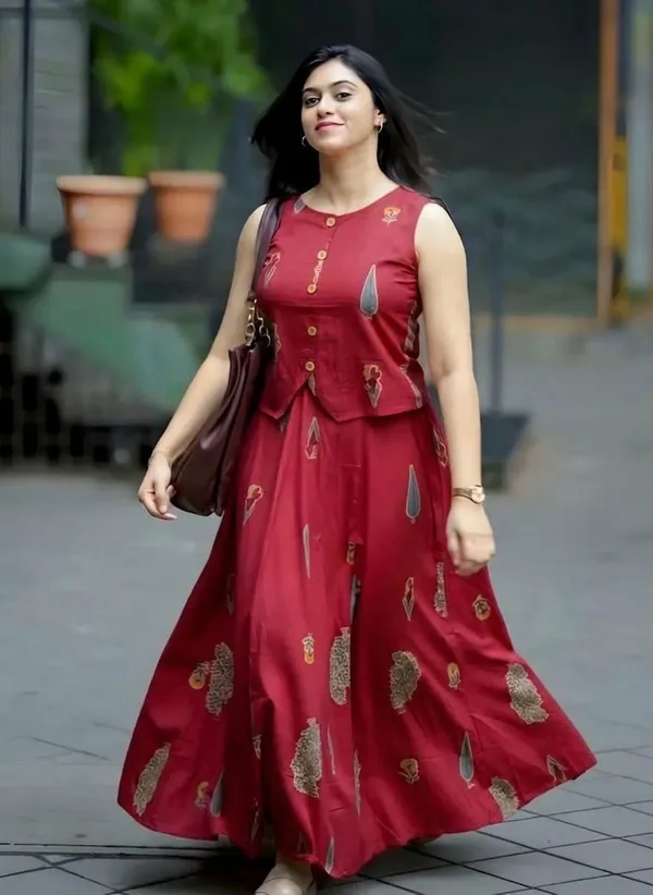 Women's_Red_top_with_skirt_set