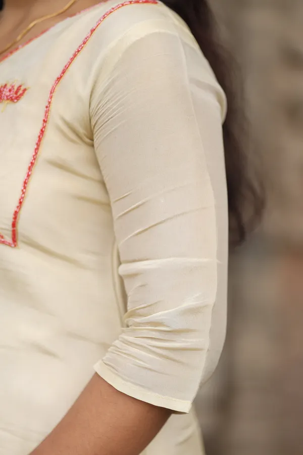 Thaamara_Premium_Banaras_Silk_Fabric