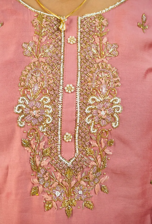 Graceful_Glamour_Mauve_3_Piece_Set_With_Exquisite_Handwork