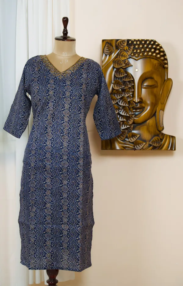 Hidden_Gem_V_Neck_Rajasthani_Print_Kurti