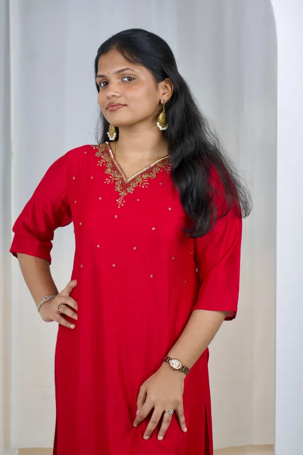 Juicy_Tomato_Chic_Vichitra_Silk_Handwork_Set