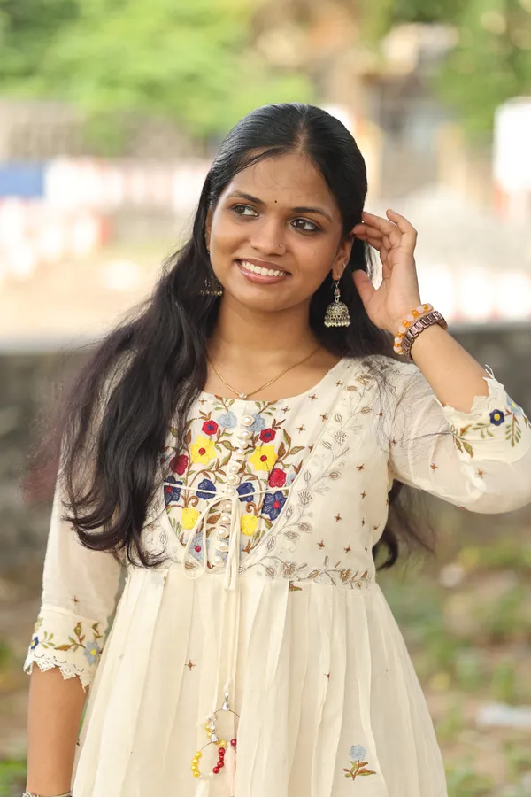 Thechi_Pure_Mul_Cotton_Kurta_With_Heavy_Embroidery