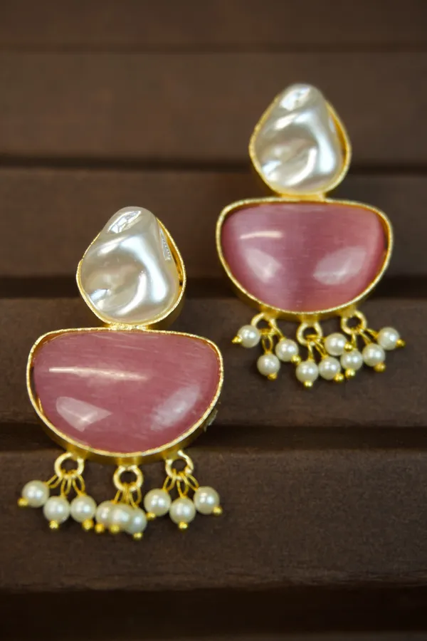 LYRA_-_AURA_-_PEARL_STATEMENT_EARRINGS_-5