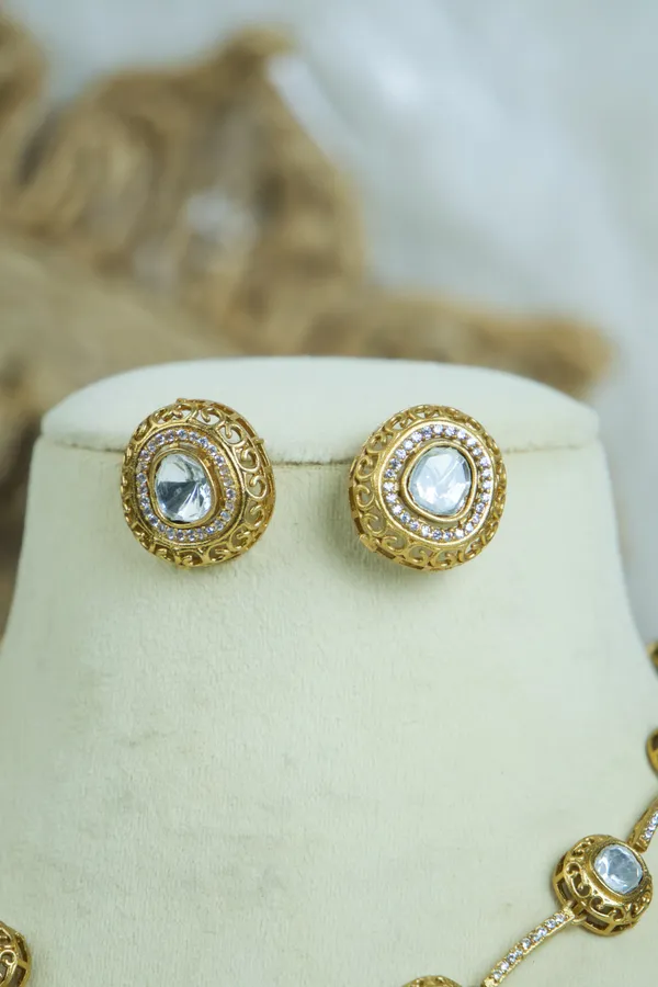 Sabya_-_Premium_Diamond_Mosonnite_Necklace