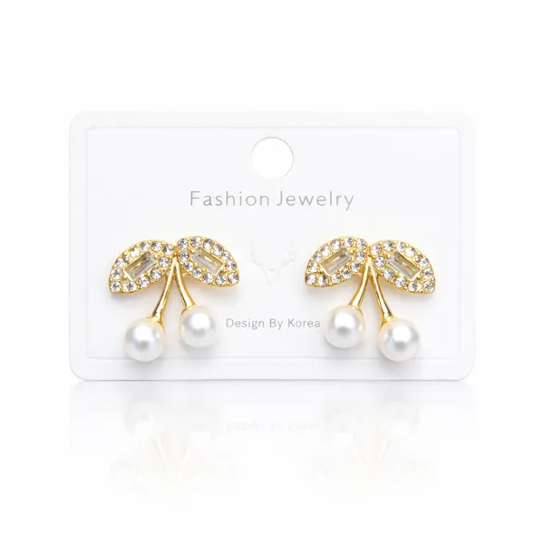 LYRA_-_AURA_-_PEARL_STATEMENT_EARRINGS_-_4