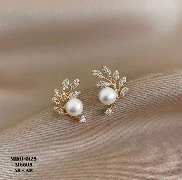 LYRA_-_AURA_-_PEARL_STATEMENT_EARRINGS_-_12