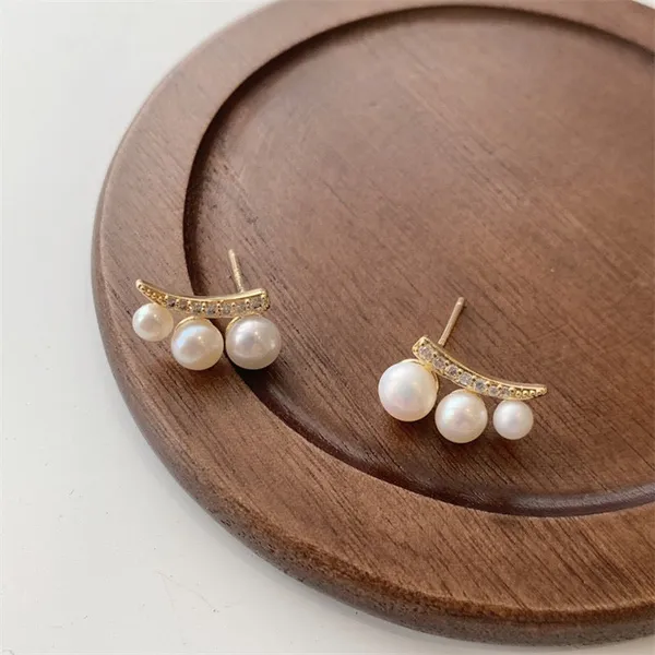 LYRA_-_AURA_-_PEARL_STATEMENT_EARRINGS_-_13