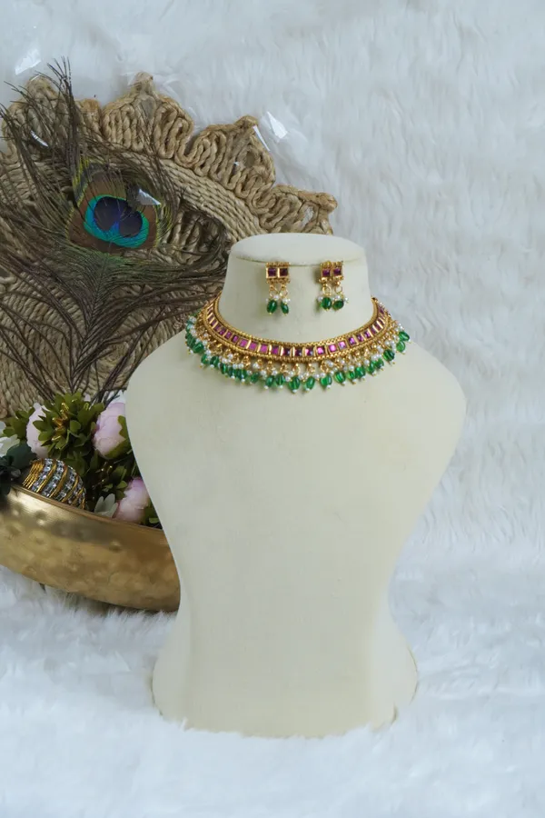 Premium_-_Kundan_Pink_and_Green_Neck_set