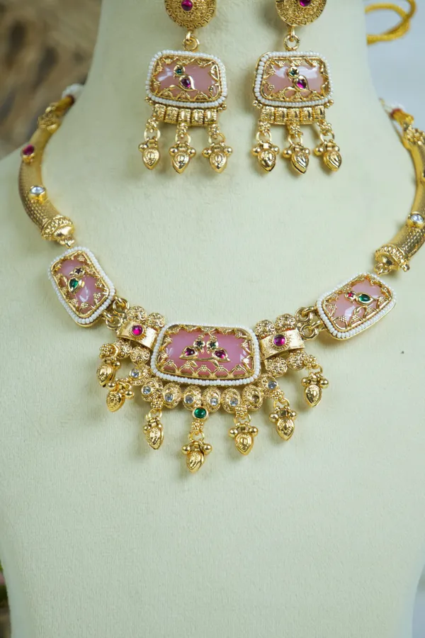 Sabya_-_Premium_Wide_Necklaces_-_2