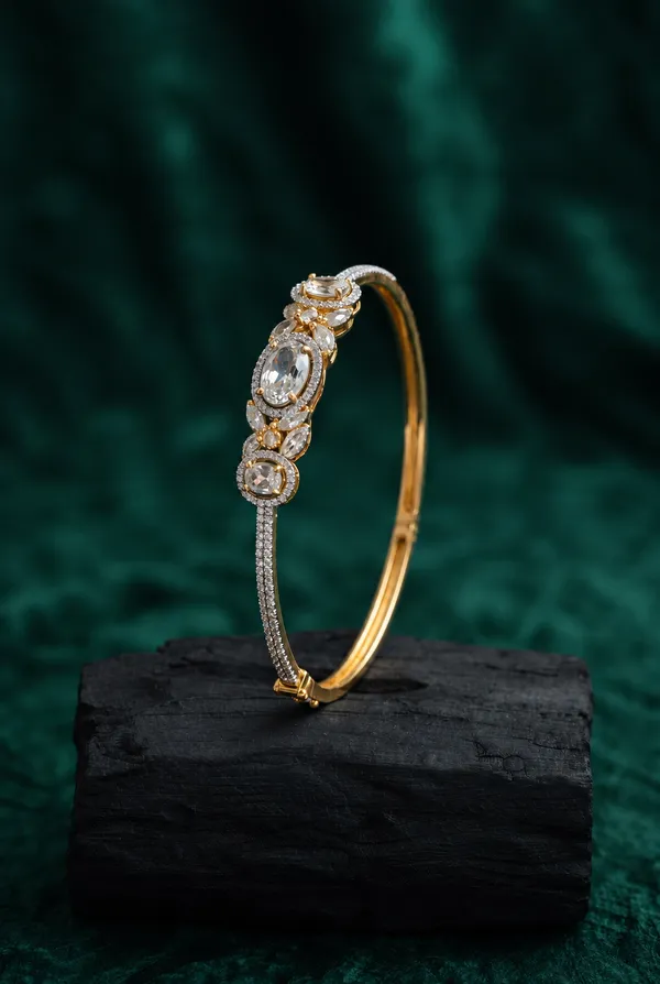 MEGA_-_3_Big_Stones_Diamond_Replica_Openable_Bracelet_upto_Size_2.8
