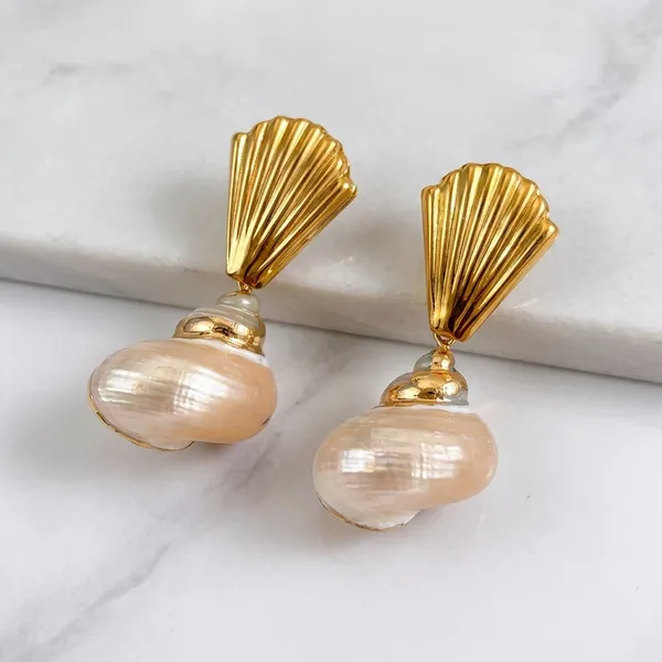 LYRA_-_AURA_-_PEARL_STATEMENT_EARRINGS_-_15