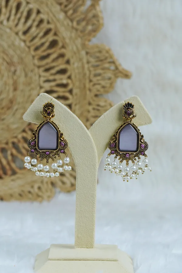 Premium_-_Statement_Monalisa_stone_Studs_with_pearls_-_Broad
