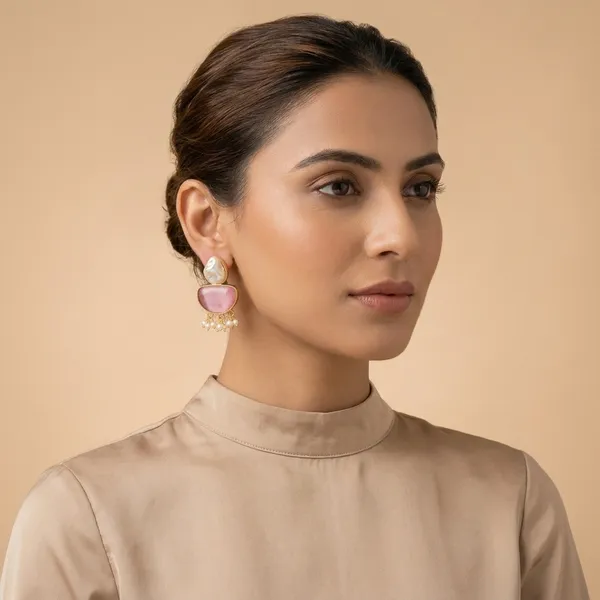 LYRA_-_AURA_-_PEARL_STATEMENT_EARRINGS_-5