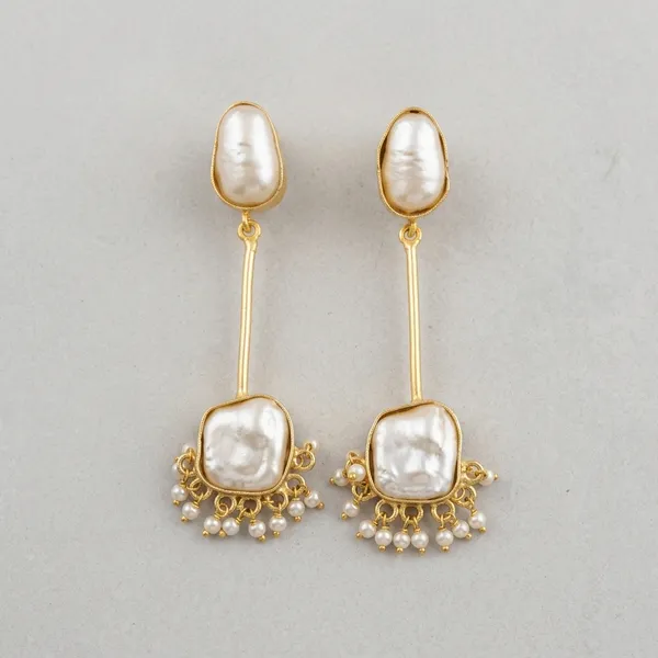 LYRA_-_AURA_-_PEARL_STATEMENT_EARRINGS_-_7