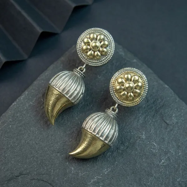 SARA_-_Dual_Toned_Premium_Sangu_Brass_Earrings