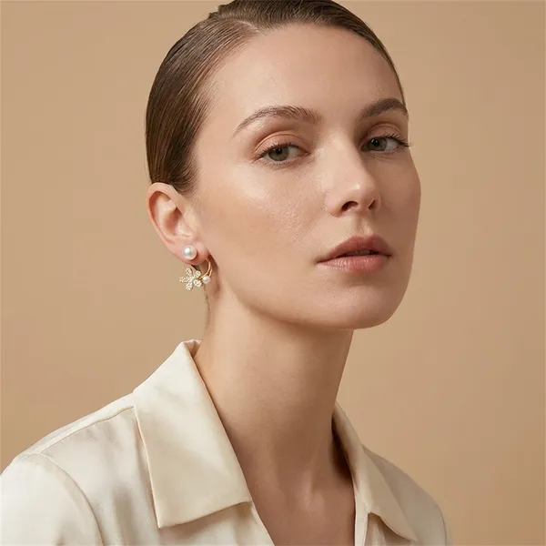 LYRA_-_AURA_-_PEARL_STATEMENT_EARRINGS_-_1