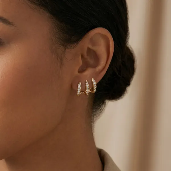 LYRA_-_AURA_-_PEARL_STATEMENT_EARRINGS_-__16