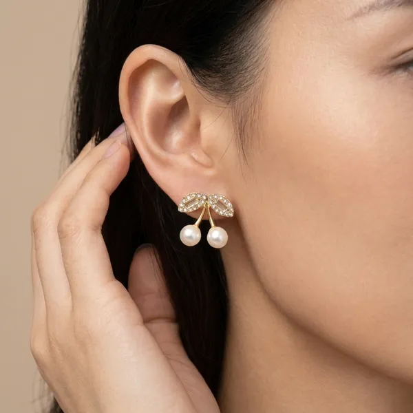LYRA_-_AURA_-_PEARL_STATEMENT_EARRINGS_-_4