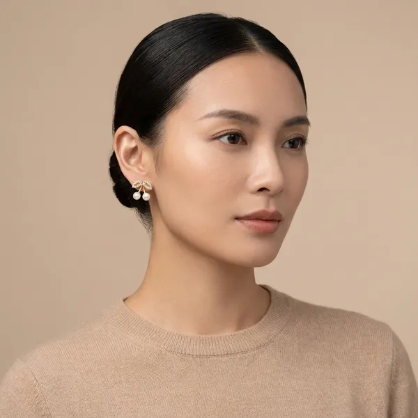 LYRA_-_AURA_-_PEARL_STATEMENT_EARRINGS_-_4