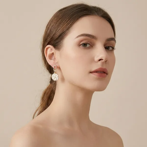 LYRA_-_AURA_-_PEARL_STATEMENT_EARRINGS_-_3