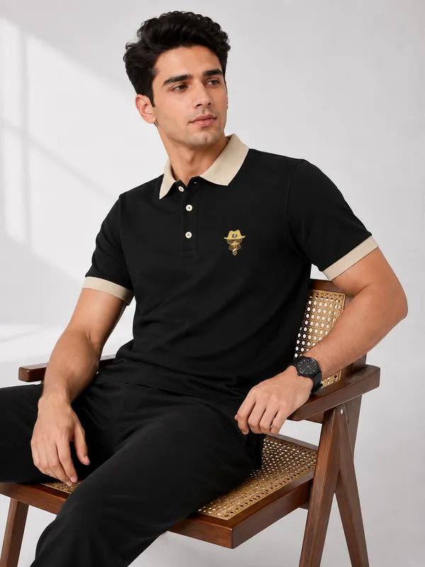 Black_Color_Men_Polo_T-Shirt