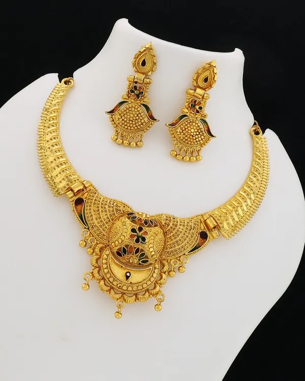 Micro_Gold_Plated_Ad_Diamond_Studded_Fancy_Forming_Necklace_With_Earrings_For_Women