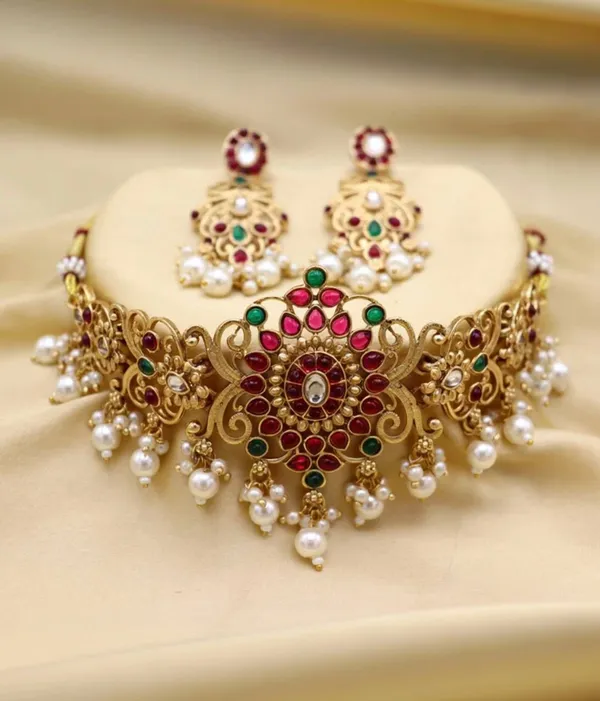Royal_Ruby_Emerald_Pearl_Choker_Necklace_Set_For_Women