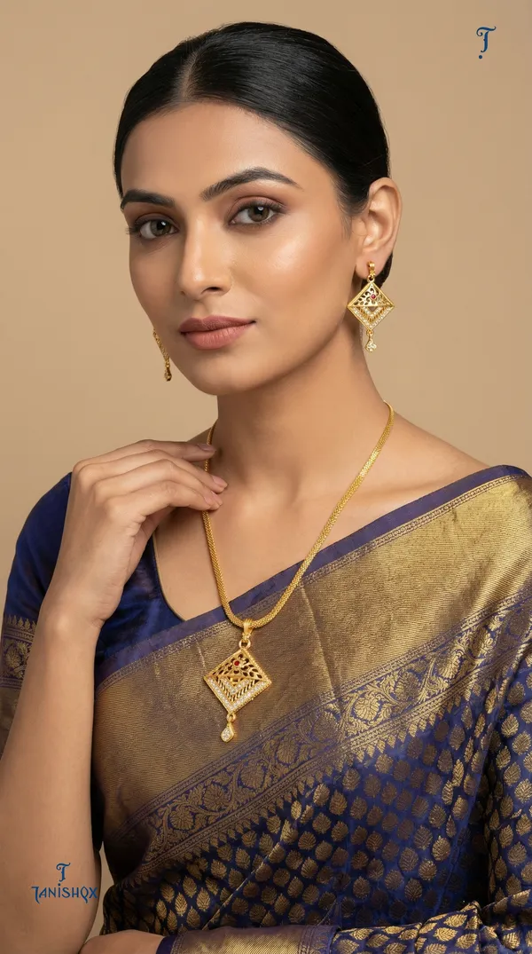 Micro_Gold_Plated_Ad_Diamond_Studded_Fancy_Oval_Pendant_Set_With_Chain