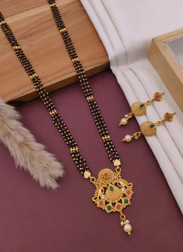 Micro_Gold_Plated_Diamond_Studded_Fancy_Flower_Square_Mangalsutra_Set_With_Earrings