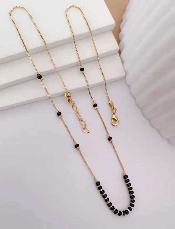 Gold_Plated_Square_Diamond_Pendant_Mangalsutra_With_Black_Beads_For_Women