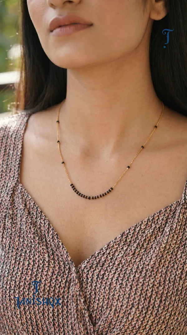 Gold_Plated_Square_Diamond_Pendant_Mangalsutra_With_Black_Beads_For_Women
