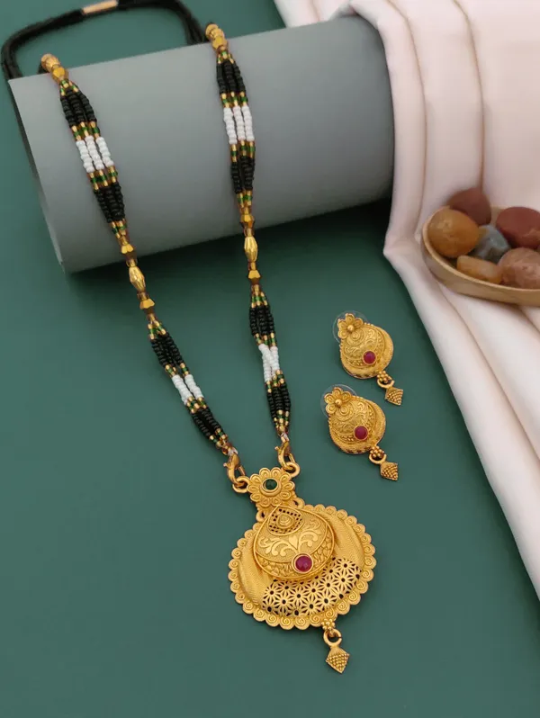 Gold_Plated_Mangalsutra_Set_With_Earrings